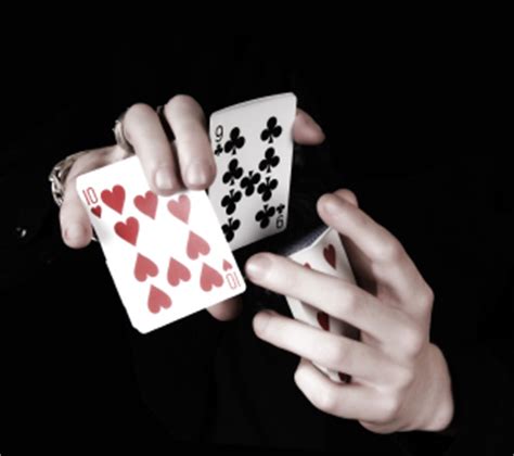 Impress Your Loved Ones with Amazing Card Magic Tricks from our Workshop